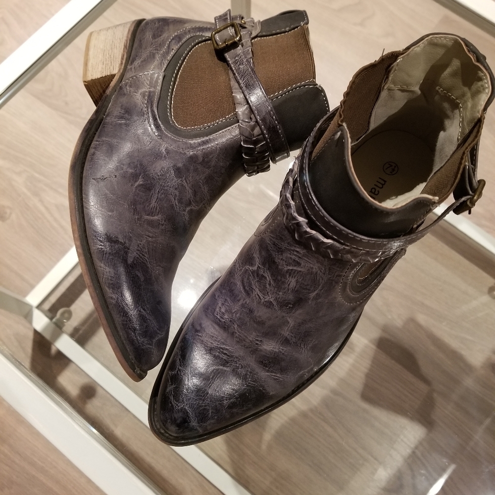Leather booties - Picture 1 of 4
